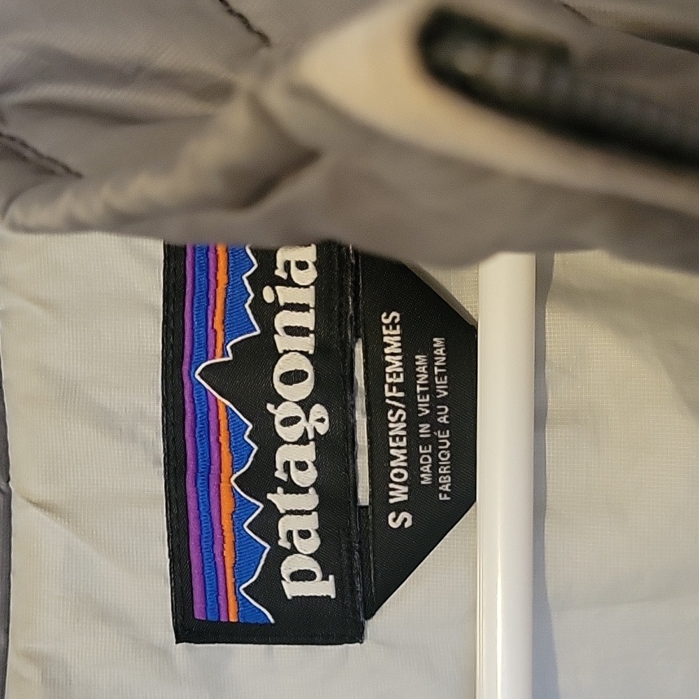 Patagonia Gray Quilted Jacket - Picture 2 of 4
